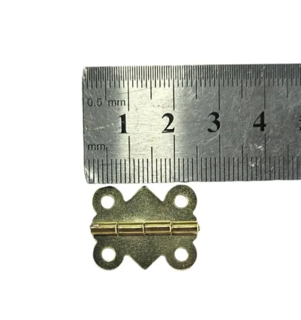 لولا پروانه مینیاتوری